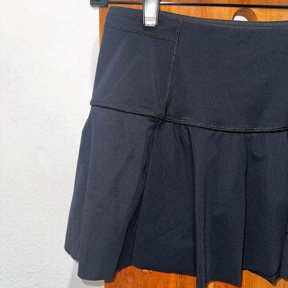 Lululemon Skort in Black - Picture 6 of 13